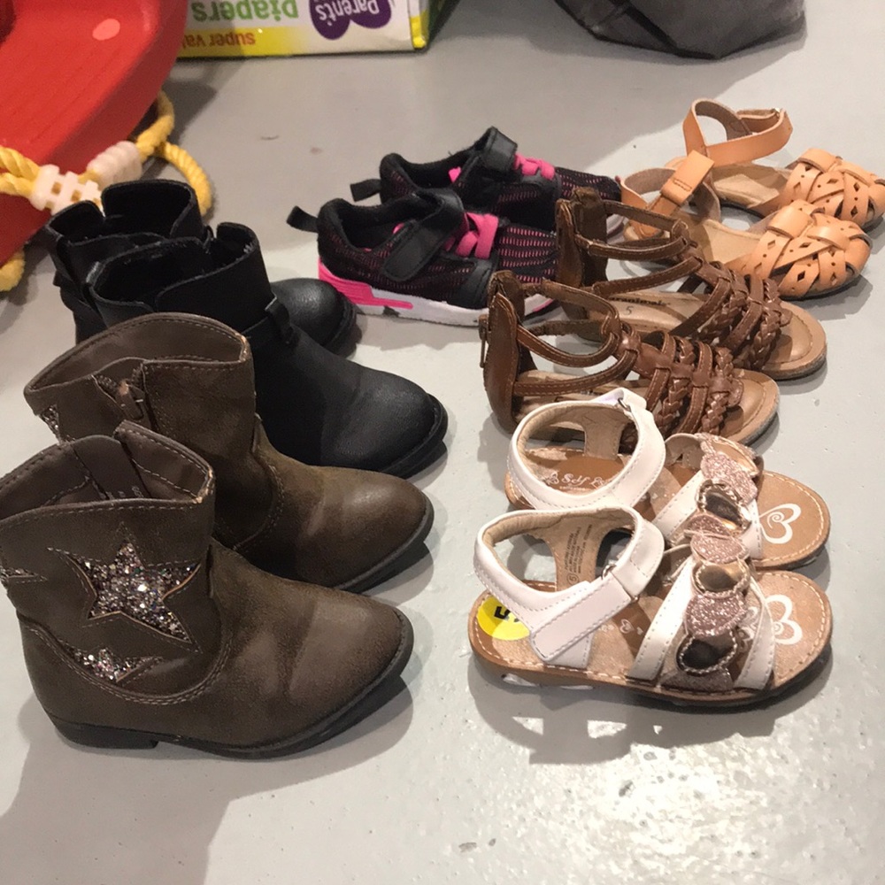Lot of infant girl shoes
